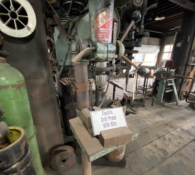 quasdorf-blacksmith-and-wagon-museum-photo